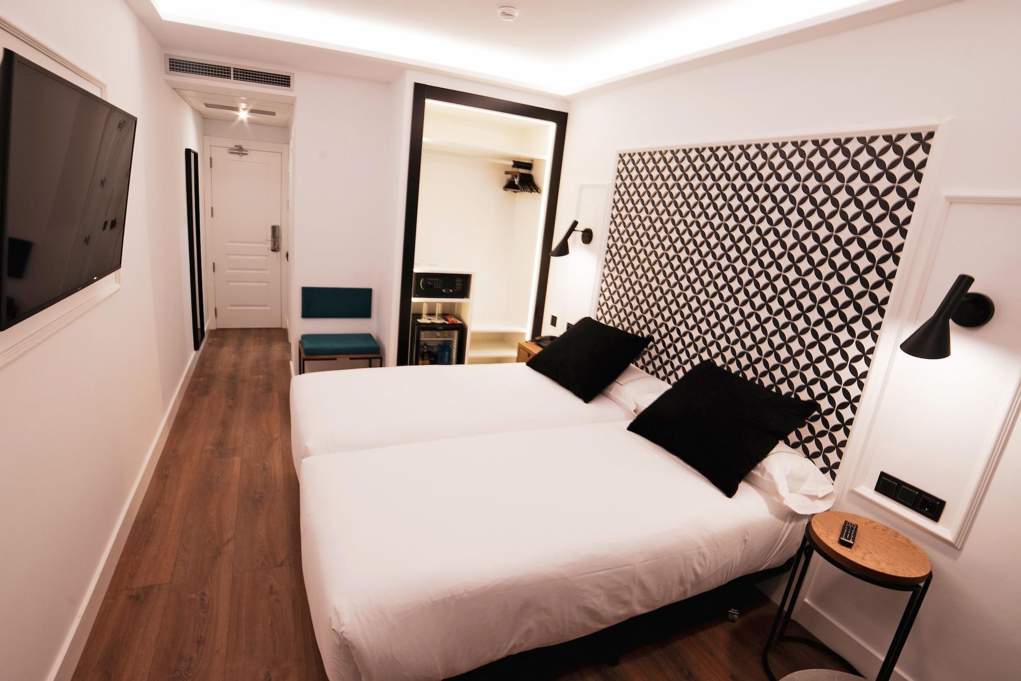 Hotel Colon Plaza Вальядолид Экстерьер фото